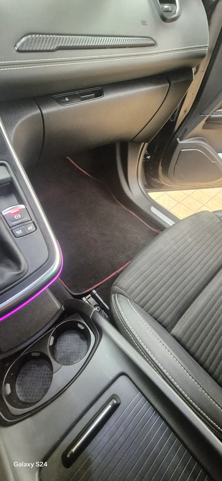 Renault Scénic · console centrale